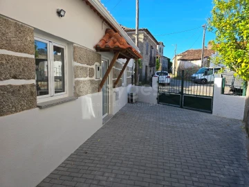 Moradia T2 para Venda em Tabua
