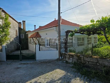 Moradia T2 para Venda em Tabua