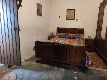 Moradia T4 para Venda em São João de Negrilhos