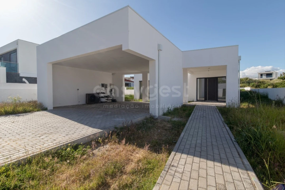 Moradia T5 para Venda em Charneca de Caparica e Sobreda Foto 30