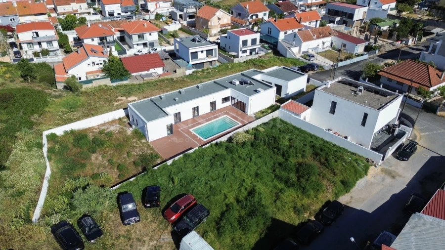Moradia T5 para Venda em Charneca de Caparica e Sobreda Foto 34