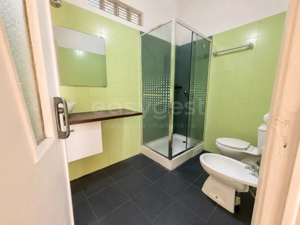 Apartamento T3 para Venda em Costa da Caparica Foto 5