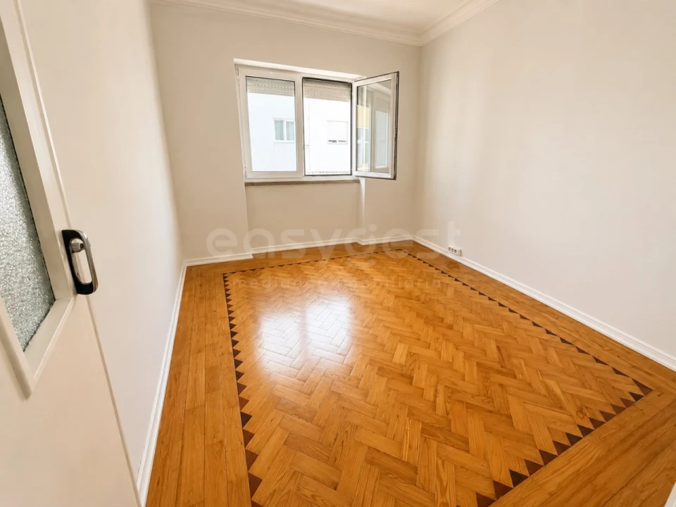 Apartamento T3 para Venda em Costa da Caparica Foto 9