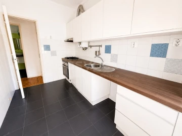 Apartamento T3 para Venda em Costa da Caparica