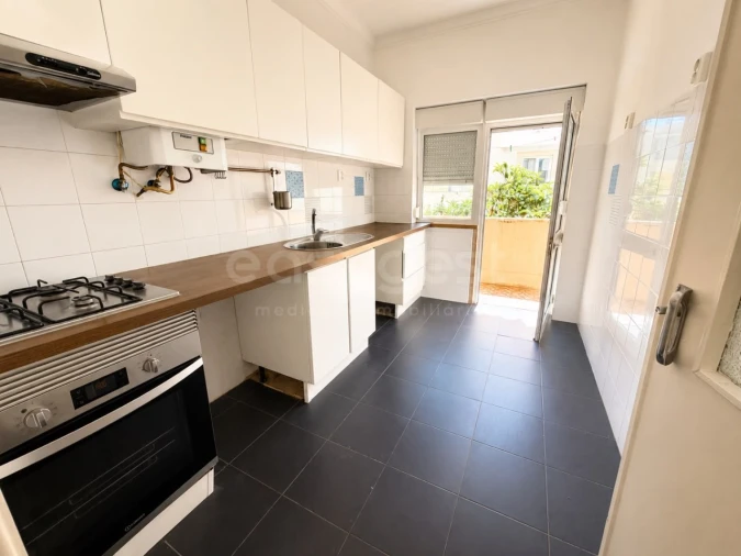 Apartamento T3 para Venda em Costa da Caparica Foto 8