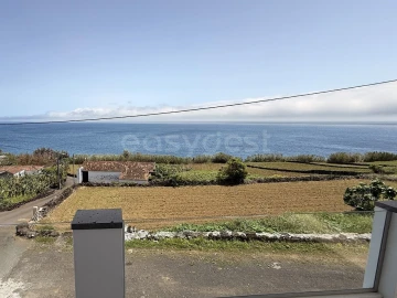 Moradia T3 para Venda em Lajes do Pico