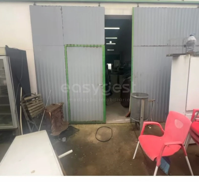 Armazém para Venda em Beja (Salvador e Santa Maria da Feira) Foto 4