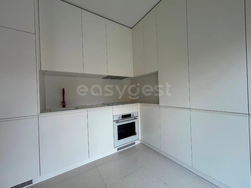 Apartamento T2 para Venda em Beato Foto 7