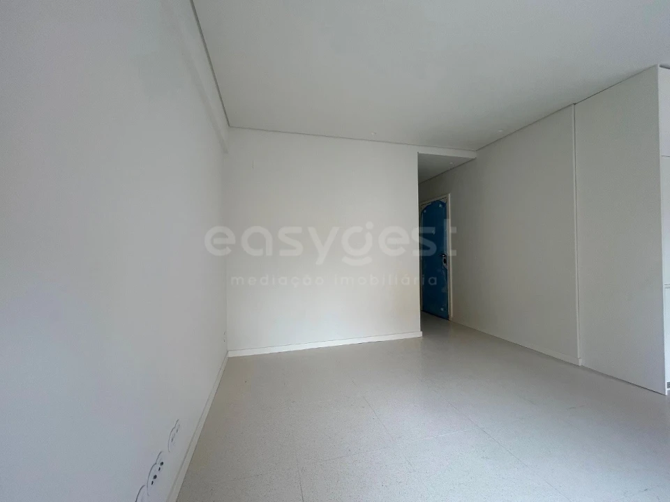 Apartamento T2 para Venda em Beato Foto 16
