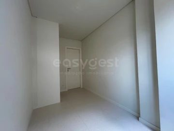 Apartamento T2 para Venda em Beato