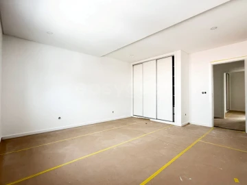 Moradia T3 para Venda em Atalaia e Alto Estanqueiro-Jardia