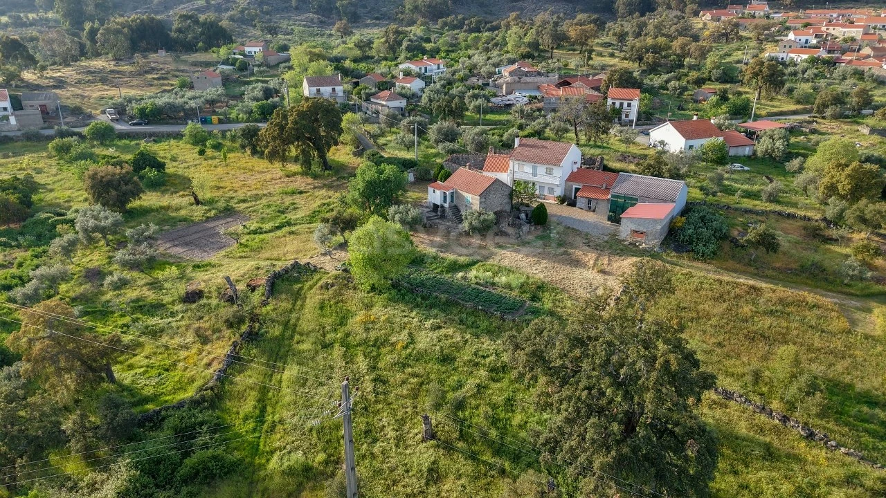 Moradia T2 para Venda em Monsanto e Idanha-A-Velha Foto 12