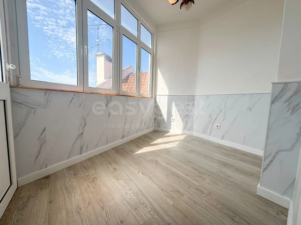 Apartamento T2 para Venda em São Vicente Foto 2