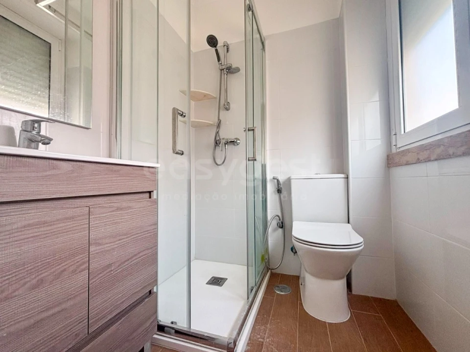 Apartamento T2 para Venda em São Vicente Foto 10