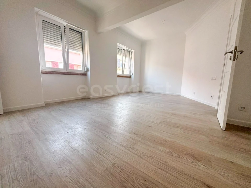 Apartamento T2 para Venda em São Vicente Foto 15