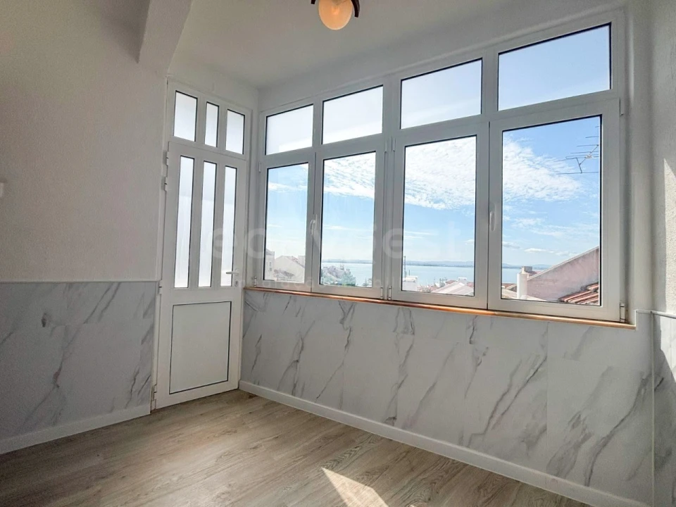 Apartamento T2 para Venda em São Vicente Foto 17