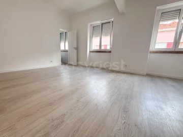 Apartamento T2 para Venda em São Vicente