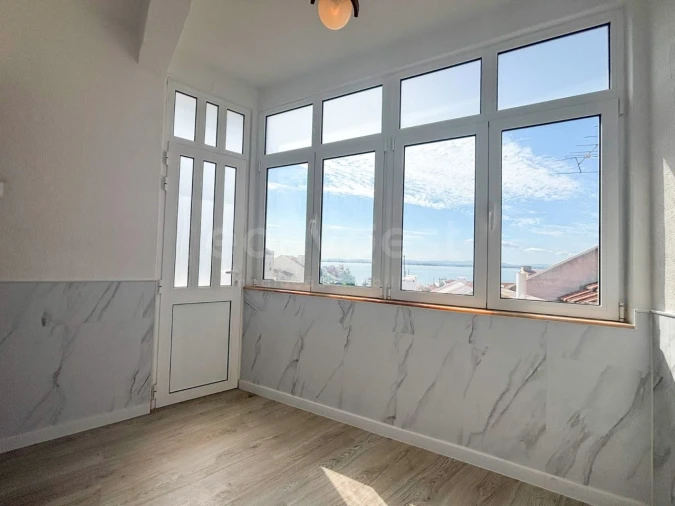 Apartamento T2 para Venda em São Vicente Foto 17