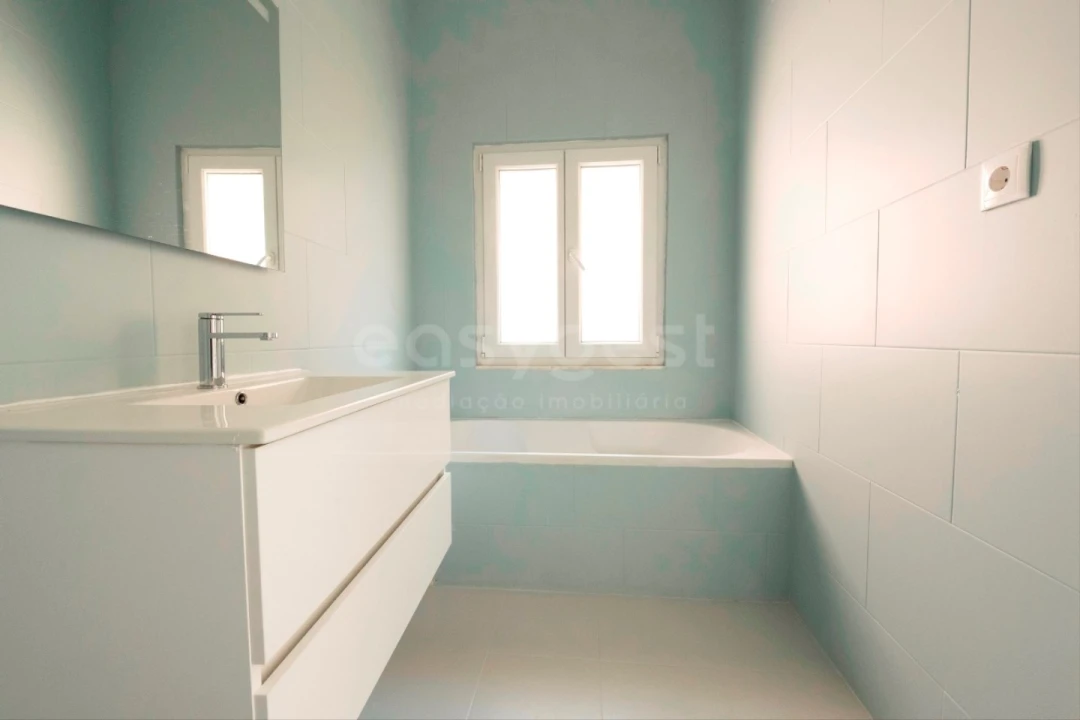 Apartamento T2 para Venda em Penha de França Foto 16