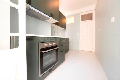 Apartamento T2 para Venda em Penha de França