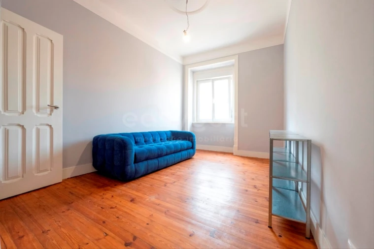 Apartamento T2 para Venda em Penha de França Foto 3