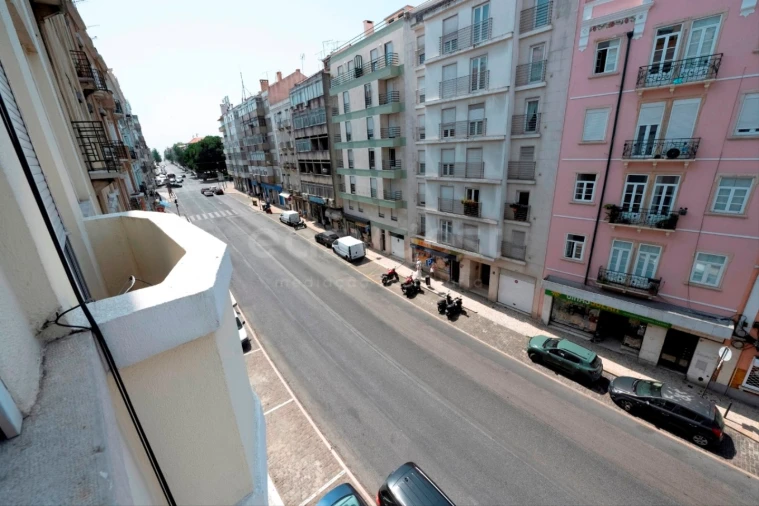 Apartamento T2 para Venda em Penha de França Foto 6