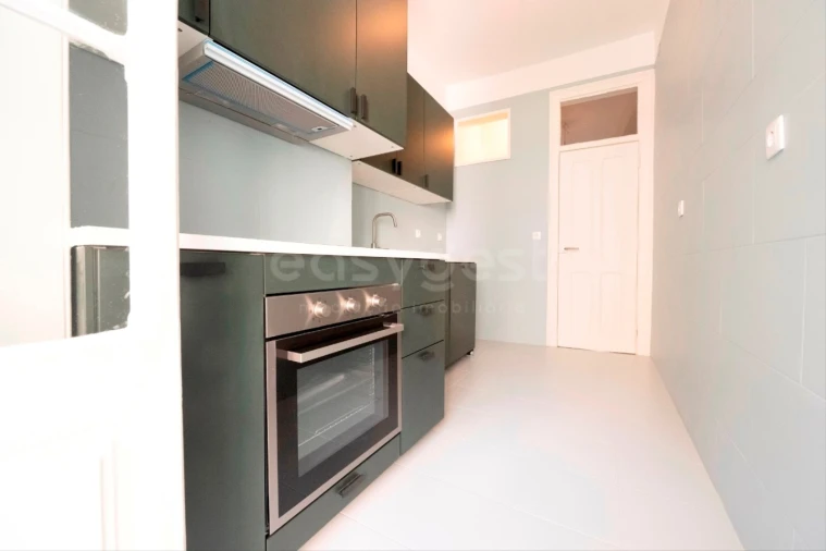Apartamento T2 para Venda em Penha de França Foto 9