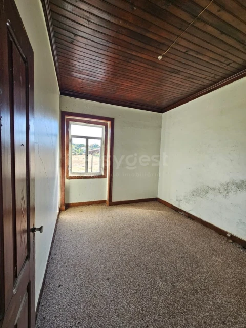 Quinta T3 para Venda em Torres Novas (Santa Maria, Salvador e Santiago)