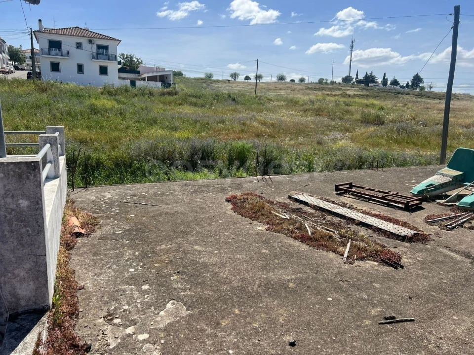 Moradia T4 para Venda em Nossa Senhora das Neves Foto 4