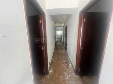 Moradia T4 para Venda em Nossa Senhora das Neves