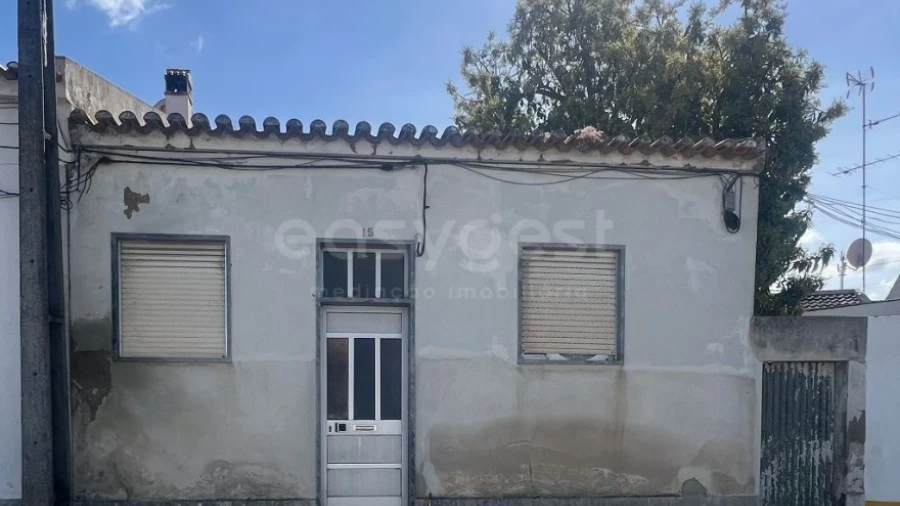 Moradia T4 para Venda em Nossa Senhora das Neves