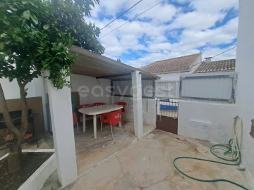 Moradia T2 para Venda em Panoias e Conceição