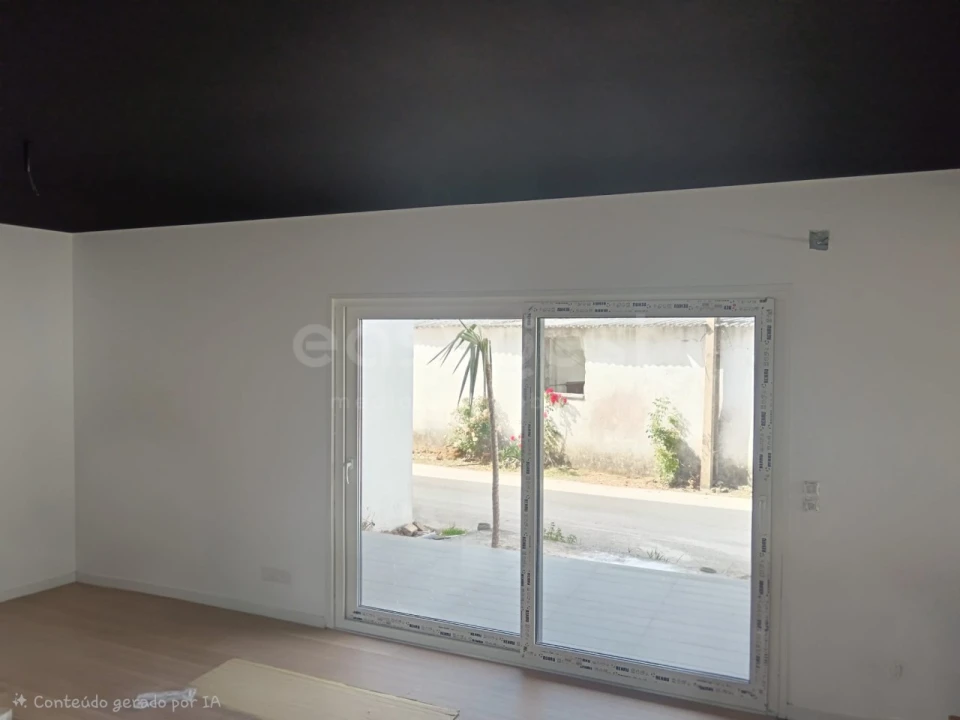 Moradia T2 para Venda em Evora de Alcobaça Foto 4