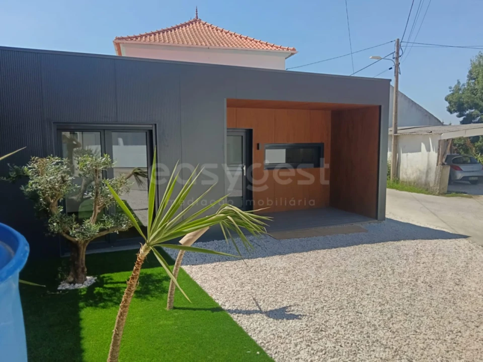 Moradia T2 para Venda em Evora de Alcobaça Foto 1
