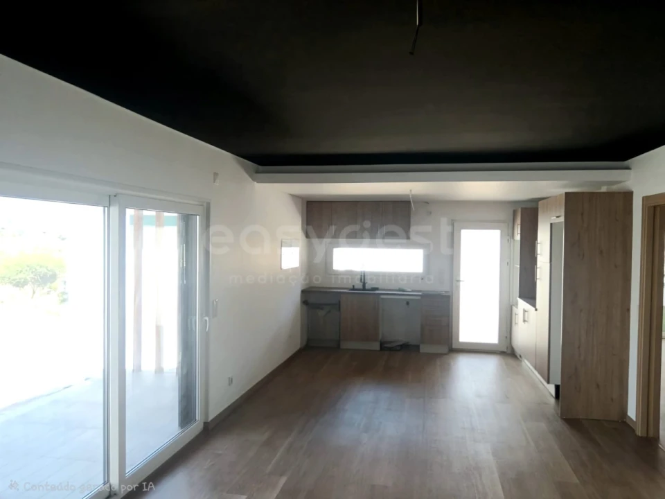 Moradia T2 para Venda em Evora de Alcobaça Foto 2
