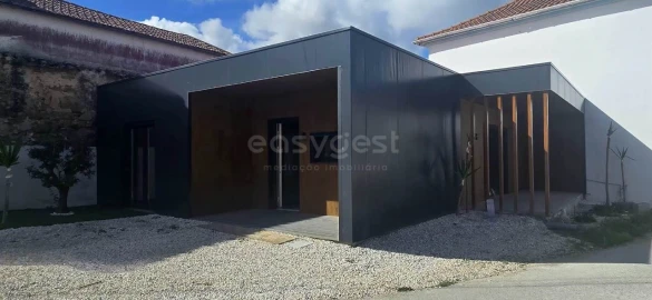 Moradia T2 para Venda em Evora de Alcobaça