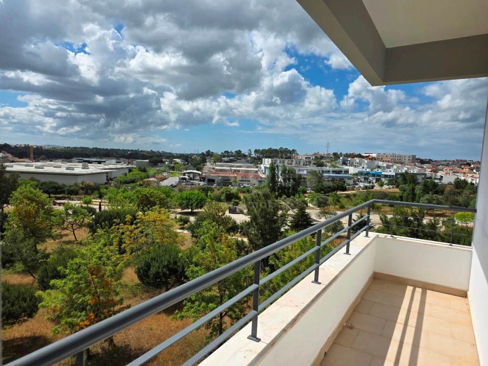 Apartamento T1 para Venda em Charneca de Caparica e Sobreda Foto 1