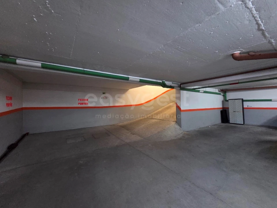 Apartamento T1 para Venda em Charneca de Caparica e Sobreda Foto 14
