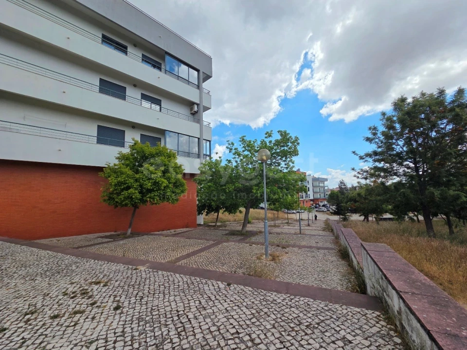 Apartamento T1 para Venda em Charneca de Caparica e Sobreda Foto 16