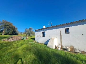 Quinta T2 para Venda em São Salvador e Santa Maria