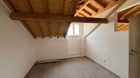 Moradia T2 para Venda em Painho e Figueiros