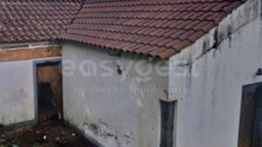Moradia T2 para Venda em São Roque do Pico