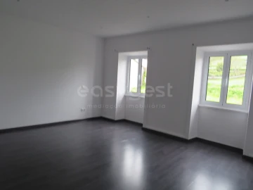 Moradia T2 para Venda em Santo Antonio
