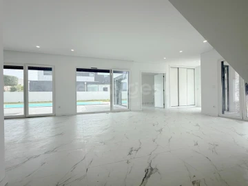 Moradia T4 para Venda em Palmela