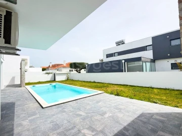 Moradia T4 para Venda em Palmela
