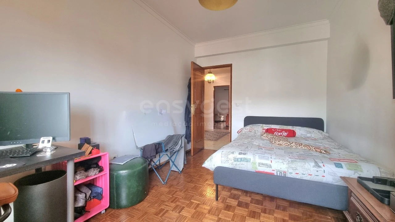 Apartamento T3 para Venda em Águas Livres Foto 7
