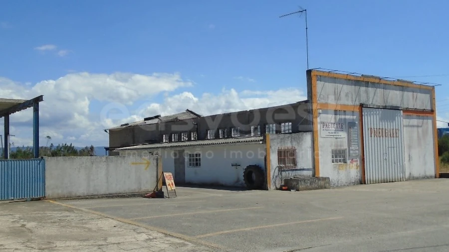 Armazém para Venda em Pataias e Martingança