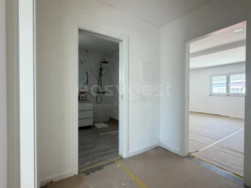 Moradia T3 para Venda em Atalaia e Alto Estanqueiro-Jardia