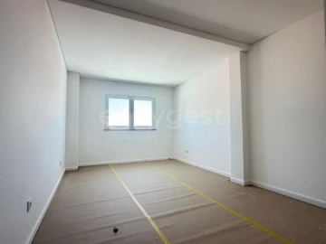 Moradia T3 para Venda em Atalaia e Alto Estanqueiro-Jardia