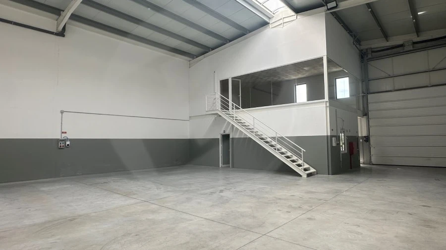 Armazém para Arrendamento em Póvoa de Varzim, Beiriz e Argivai